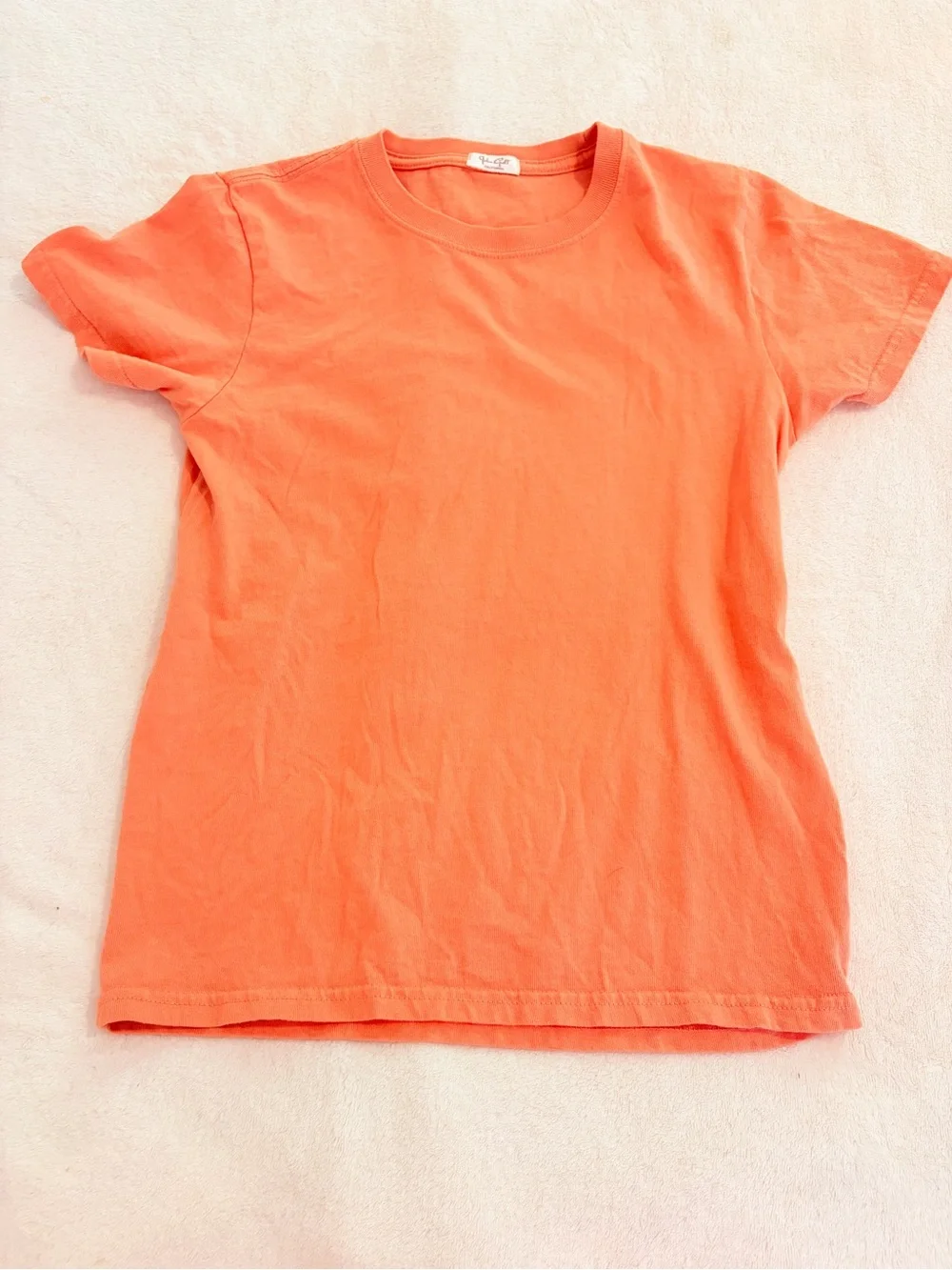 Brandy Melville T-Shirt 🍑🪸